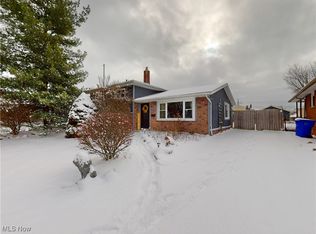 14801 Larkfield Dr, Brookpark, OH 44142