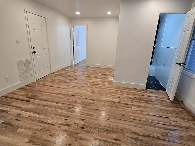 108 S 6th St #G1 — Photo 6
