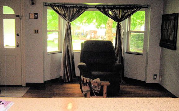 3rd image of 60 Camellia Ct