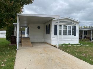 530 Dorchester Dr, Dimondale, MI 48821