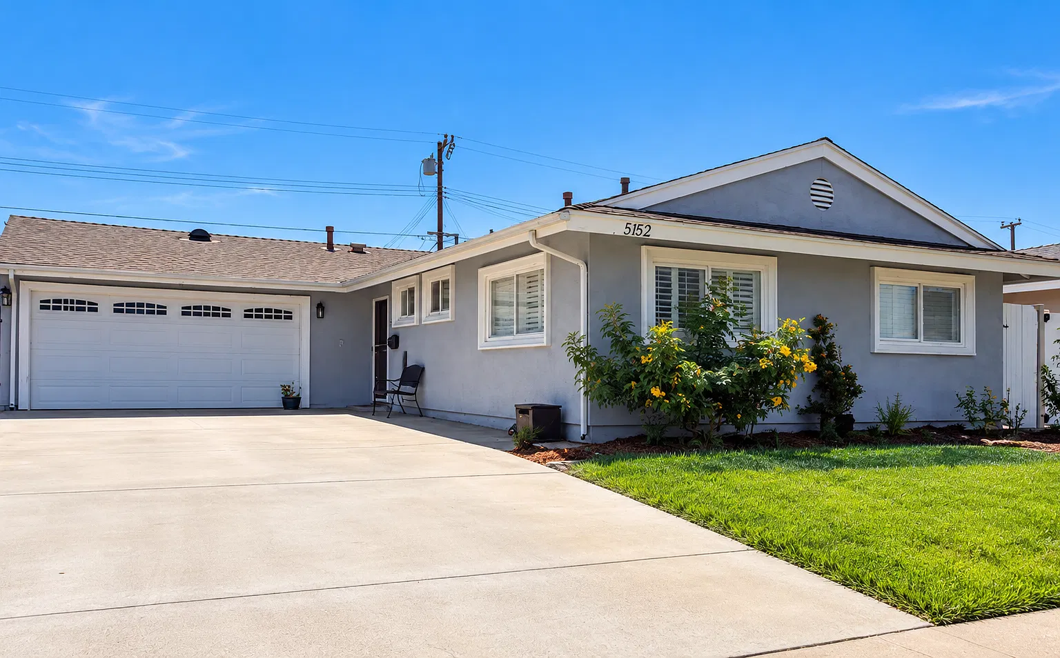 3 bed, 1055 sqft, $3,799 — Photo 1