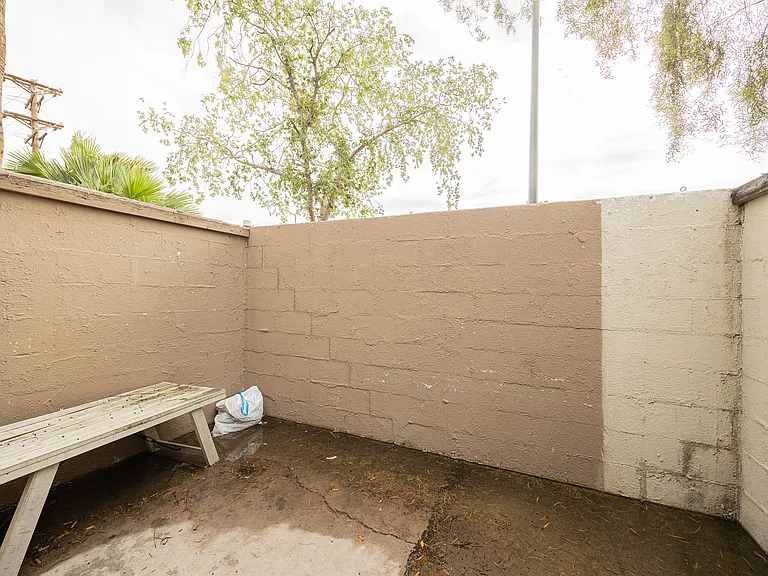 2350 E Broadway Rd — Photo 14
