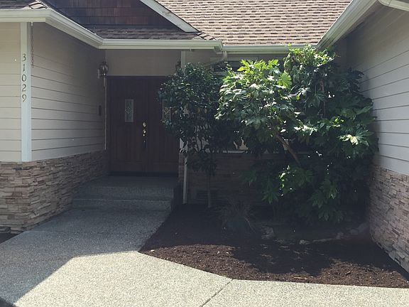 Front entry way