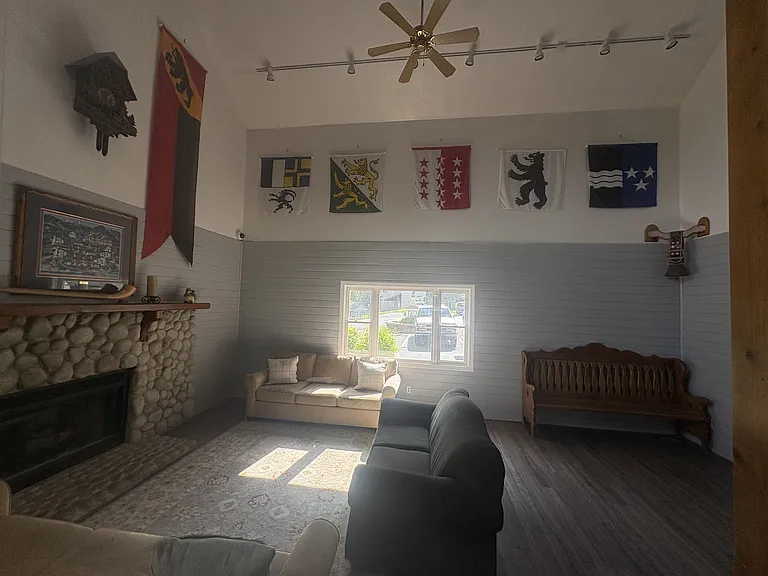 1004 Uri Ln #2 — Photo 34