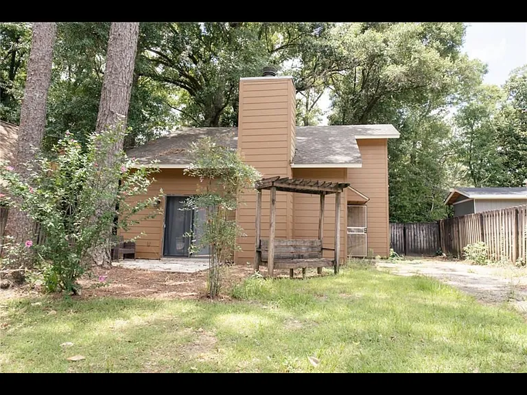 856 Henckley Ave — Photo 12