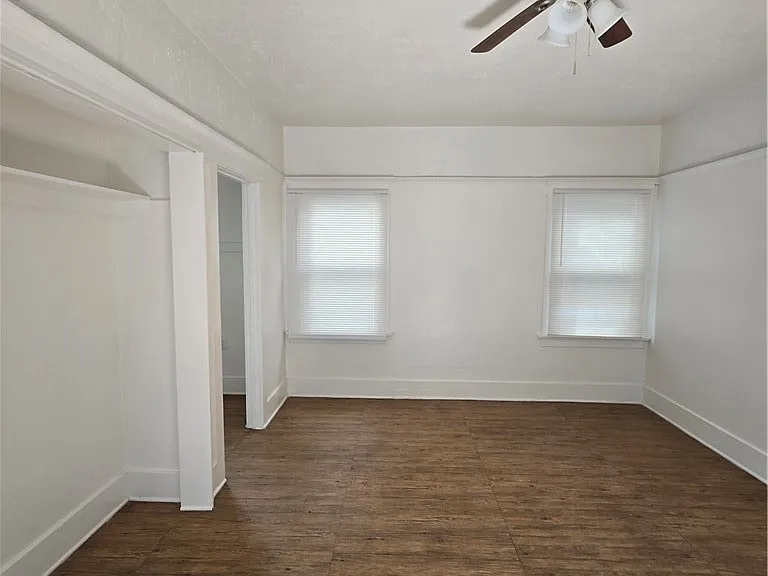 942 E 2nd St #12.5 — Photo 1