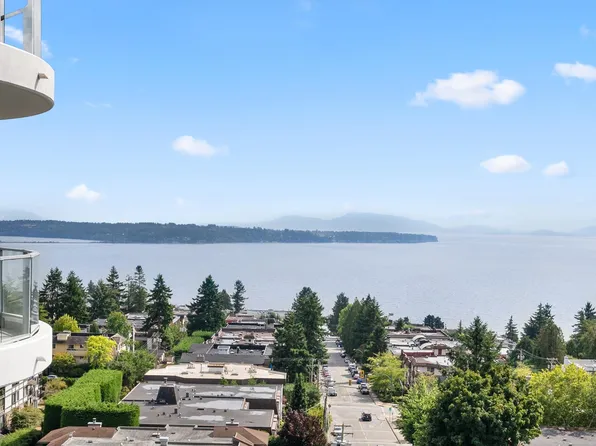 1500 Martin St #1102, White Rock, BC V4B 0C2