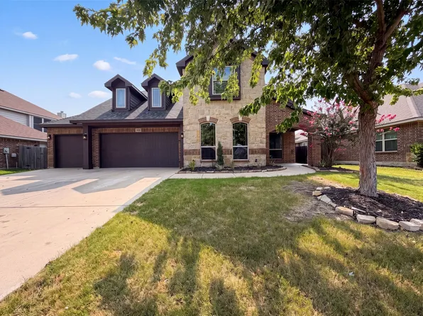 830 Graham Dr, Burleson, TX 76028