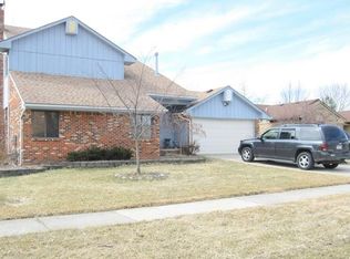 1097 Whittier Dr, Canton, MI 48187