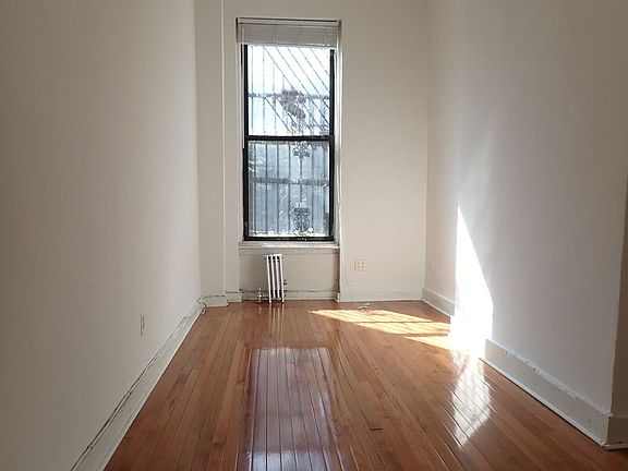 4th image of 350 Lafayette Ave APT 1