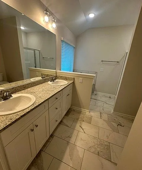 444 Country Club Dr — Photo 22