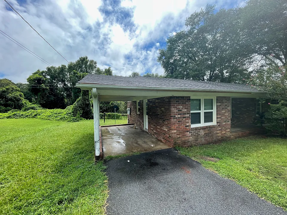 10 Welborn St #A