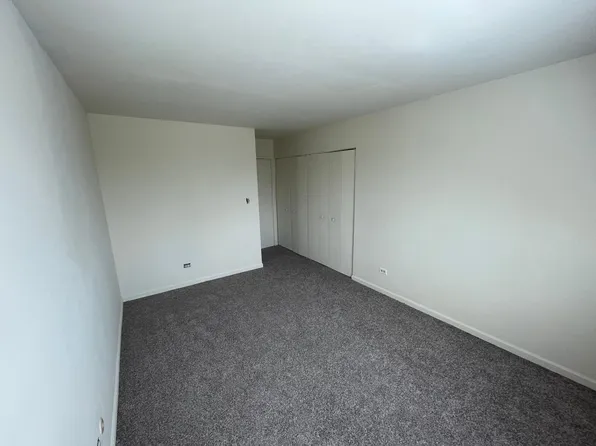 780 Court Of Birch #5, Vernon Hills, IL 60061
