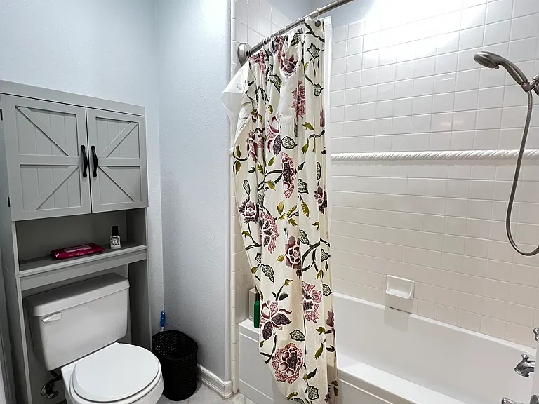 6921 Breezy Glen Dr — Photo 11