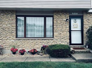 217 E Woodlawn Rd, New Lenox, IL 60451