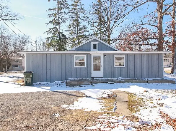 1174 Bryce Ave, Aurora, OH