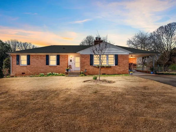 216 Highland Rd, Duncan, SC 29334