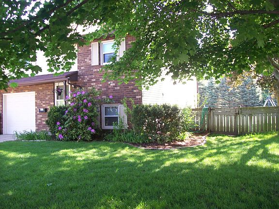 2nd image of 2500 Gaynor Ave NW