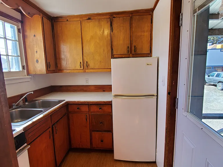 1039 Chipeta Ave #6 — Photo 3
