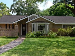 12403 Carriage Hill Dr, Houston, TX 77077