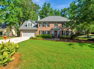440 Shyrewood Dr, Lawrenceville, GA 30043