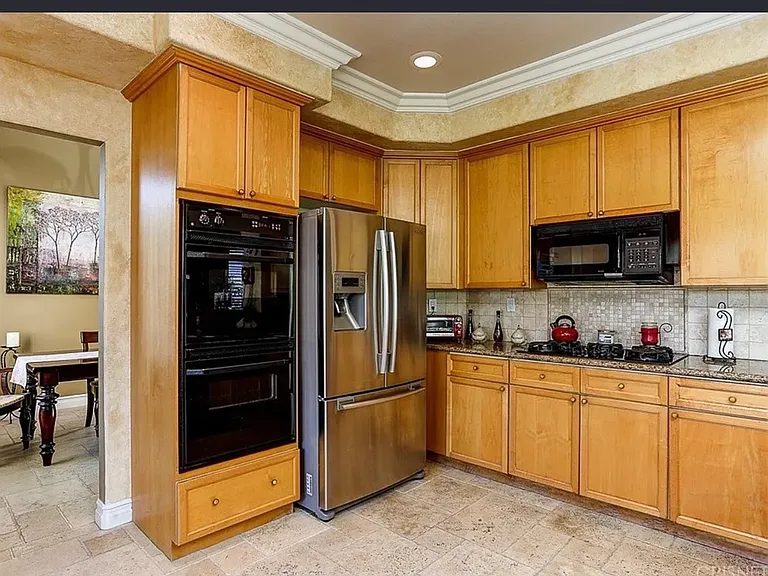 27470 Hillcrest Pl — Photo 7