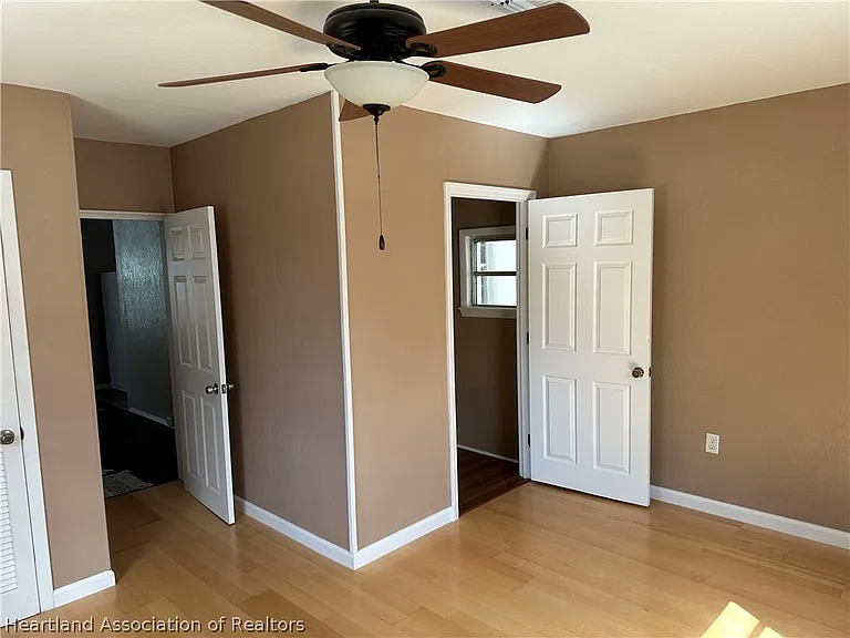 228 Magnolia Ave — Photo 9
