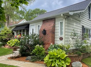 212 Traverse St, Elk Rapids, MI 49629