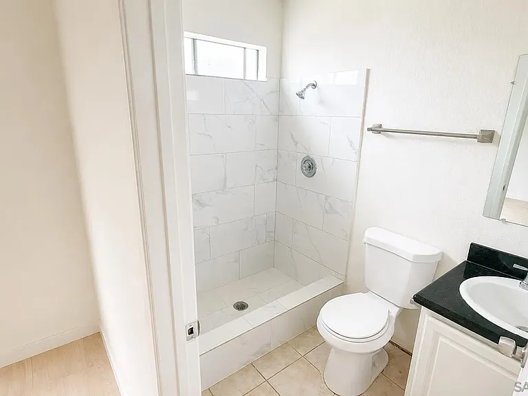 1515 S 40th St — Photo 7