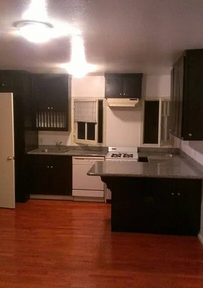 1529 5th Ave #C — Photo 2