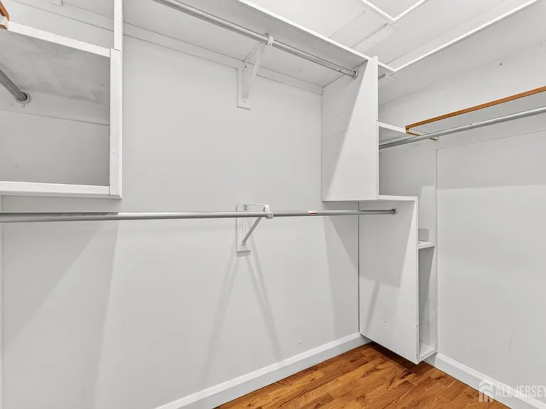 262 Prospect Ave — Photo 15