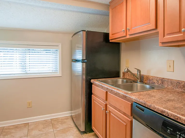 2030 Defoor Ave NW #C01 — Photo 3