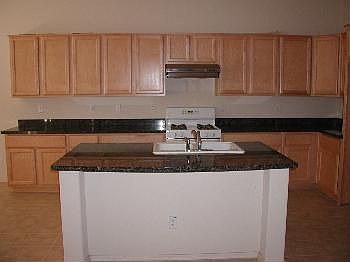 4th image of 2821 E Wisteria Dr