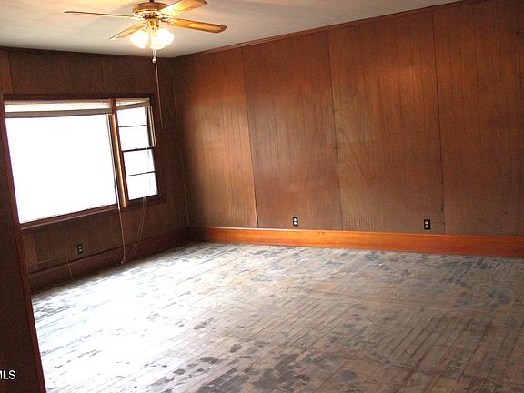 5th image of 106 River Rd