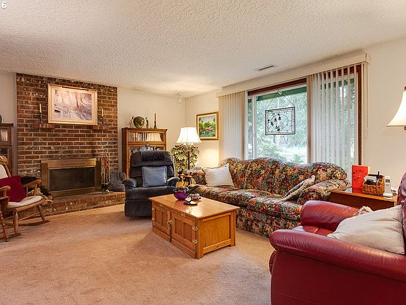 5th image of 2200 SE 138th Ave