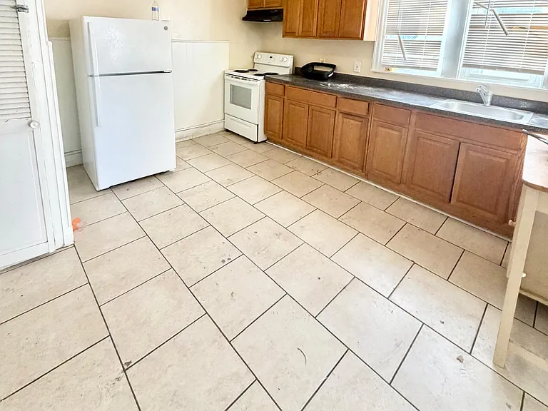37 Pond St #2 — Photo 1