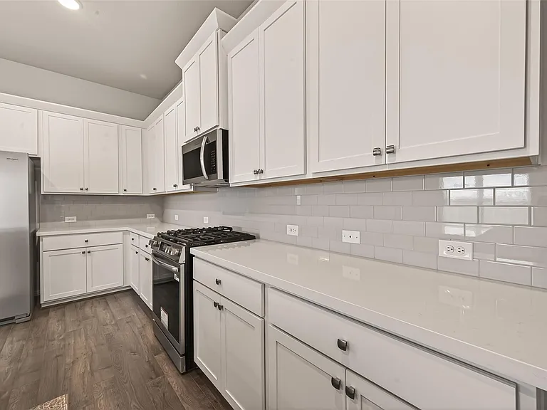 6123 Severson Lake Ct — Photo 17