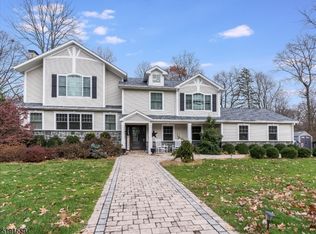 198 Fox Hollow Rd, Wyckoff, NJ 07481