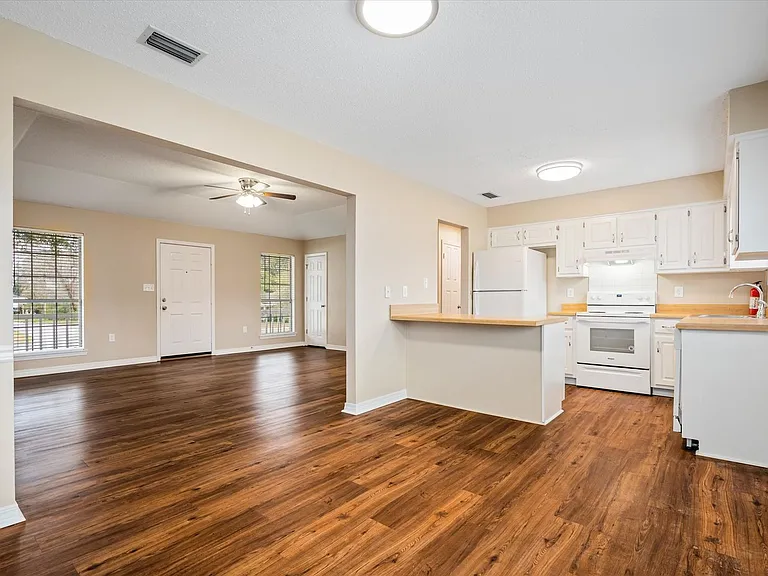 7245 Pecan Terrace Dr — Photo 11