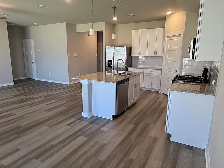 1484 Waggoner Ranch Trl — Photo 5