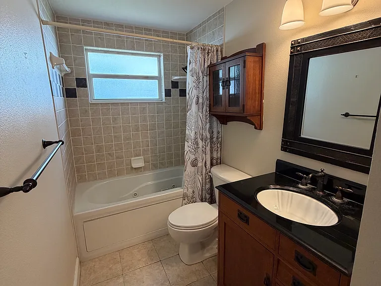 104 Oakwood Ave — Photo 16