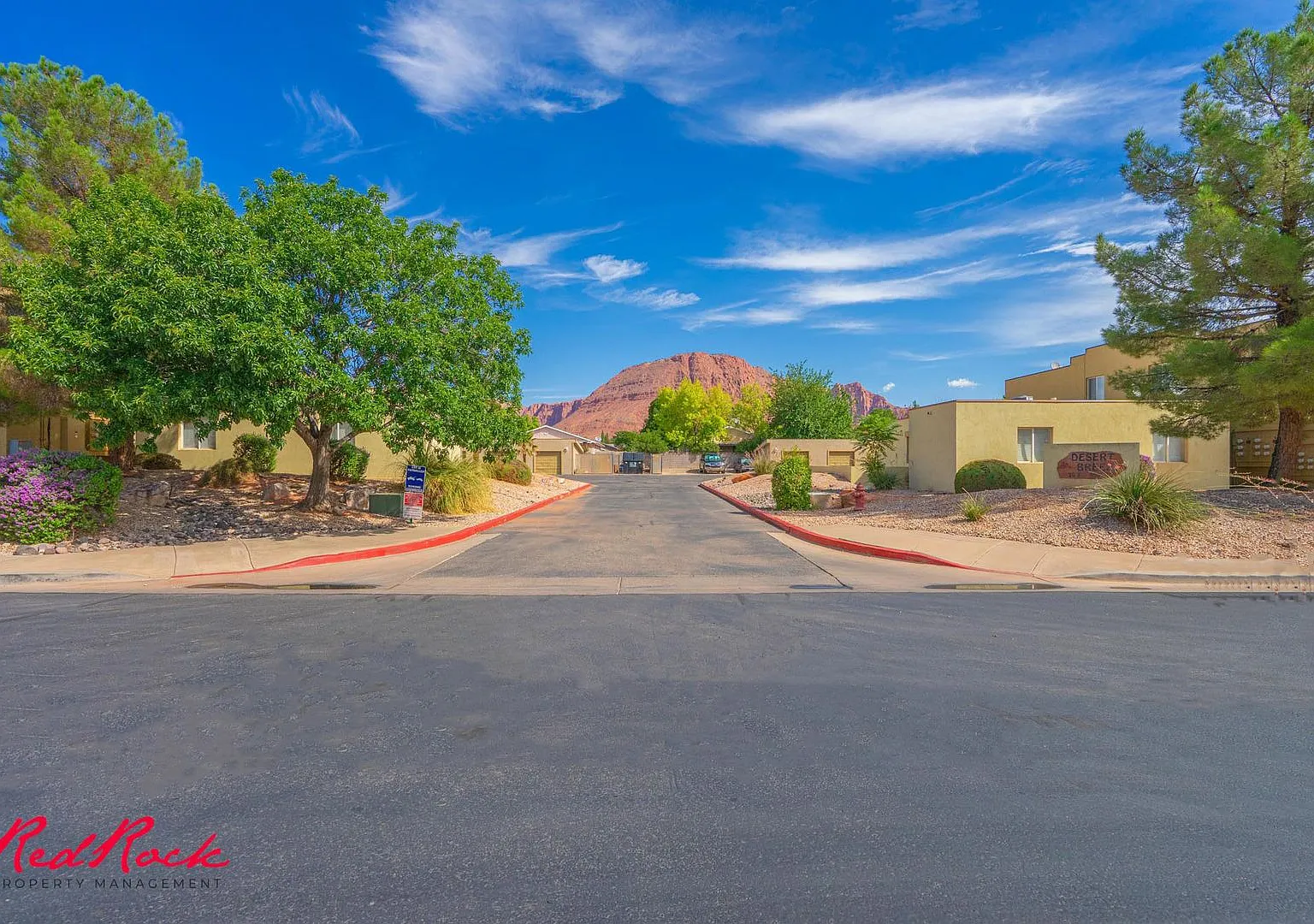 3 Bedroom Home in Stunning Ivins Community! — Photo 1