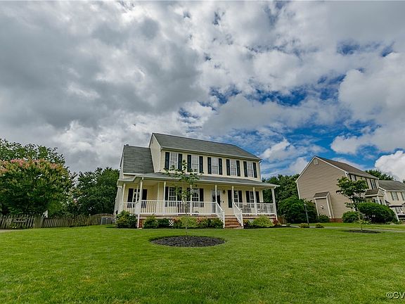 2nd image of 7818 Silktree Pl