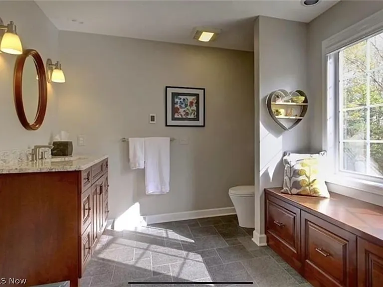 29240 Regency Cir — Photo 13