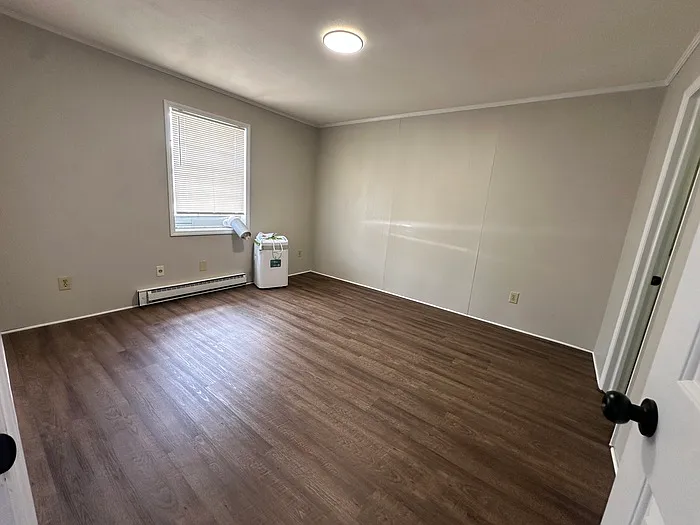 516 E Charles St #5 — Photo 6