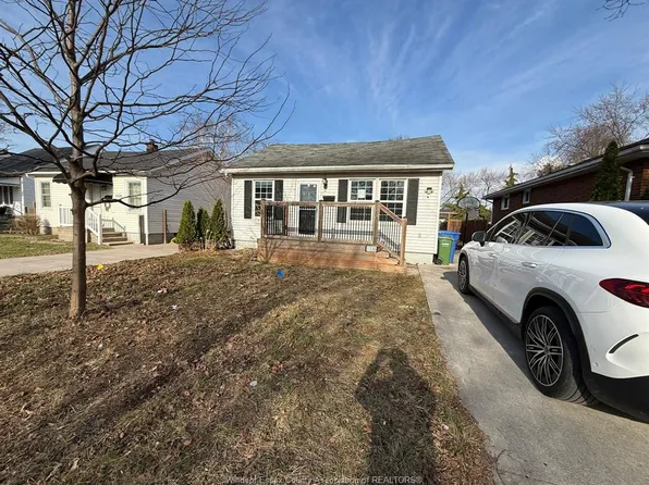 1330 Central Ave, Windsor, ON N8Y 3V4