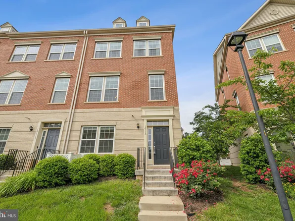16110 Haygrath Pl, Gainesville, VA 20155