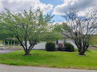 1082 E Smith Cir, Paoli, IN 47454