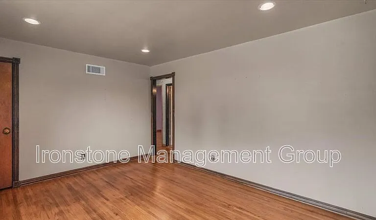 4956 S Maybelle Ave — Photo 11