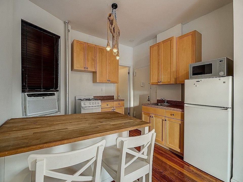 1st image of 347 W 44th St APT 5FW